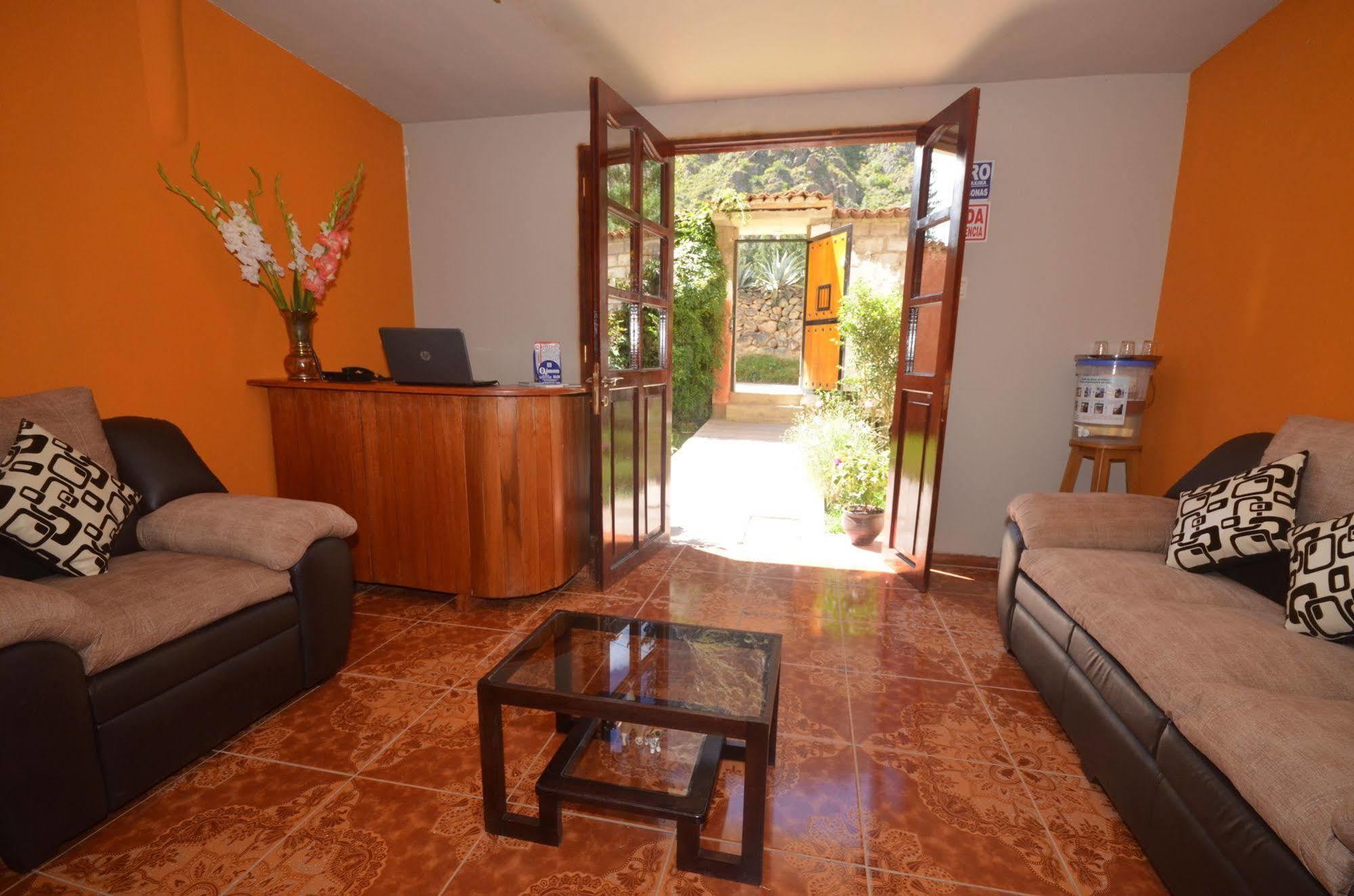 Munay Punku Ollantaytambo Bagian luar foto